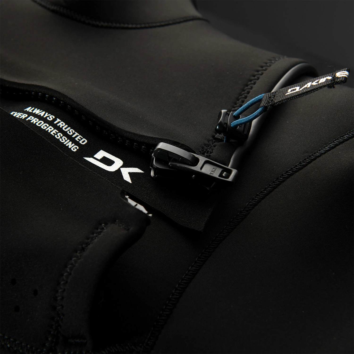 Dakine Mission 3/2mm Chest-Zip Fullsuit Wetsuit - Black 7 Dakine Mission 3/2mm Chest-Zip Fullsuit Wetsuit - Black - Image 5