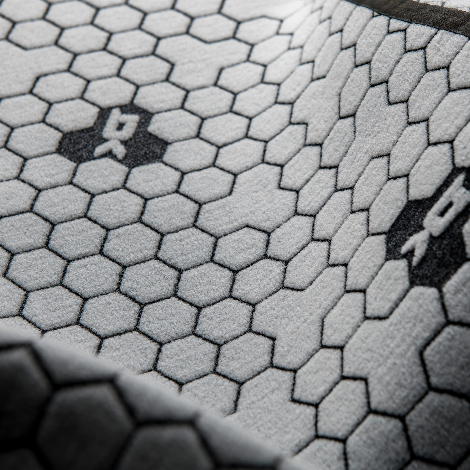 Dakine Mission 3/2mm Chest-Zip Fullsuit Wetsuit - Black 8 Dakine Mission 3/2mm Chest-Zip Fullsuit Wetsuit - Black - Image 6